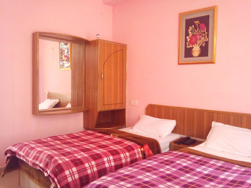 Hotel Kumar Residency Dharamshala Eksteriør bilde