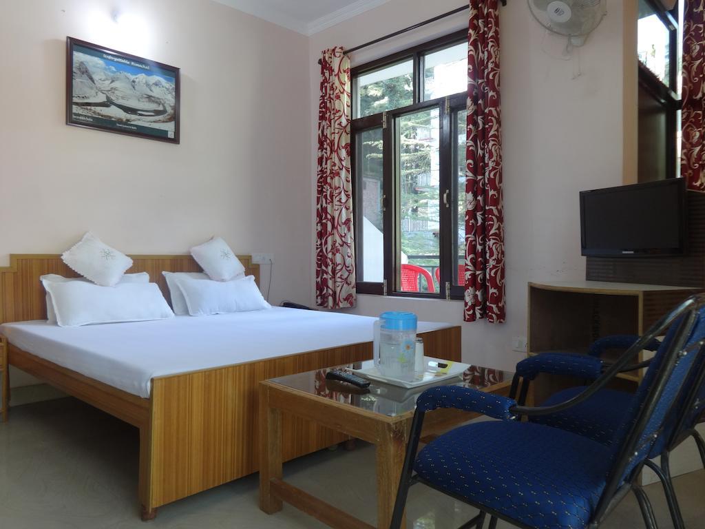 Hotel Kumar Residency Dharamshala Rom bilde